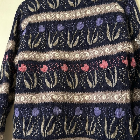 Vintage 100% Wool Floral Cardigan - Picture 5 of 7